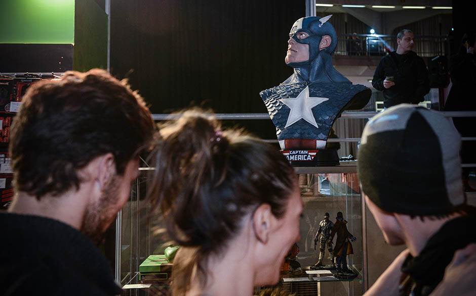 - MONDO/Stefan Stojanović    - MONDO/Stefan Stojanović