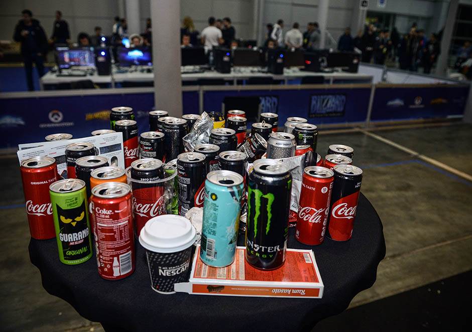 - MONDO/Stefan Stojanović    - MONDO/Stefan Stojanović