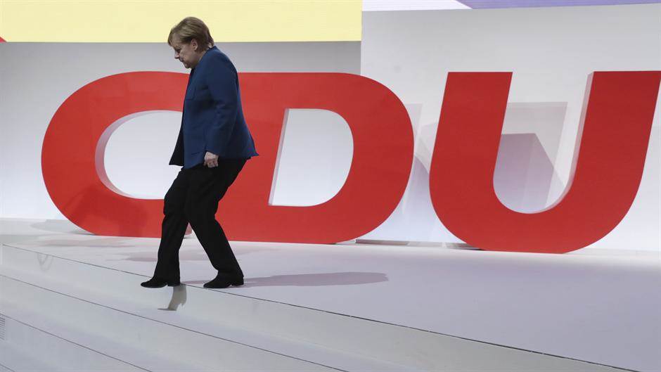   - Tanjug/Kay Nietfeld/dpa via AP) 