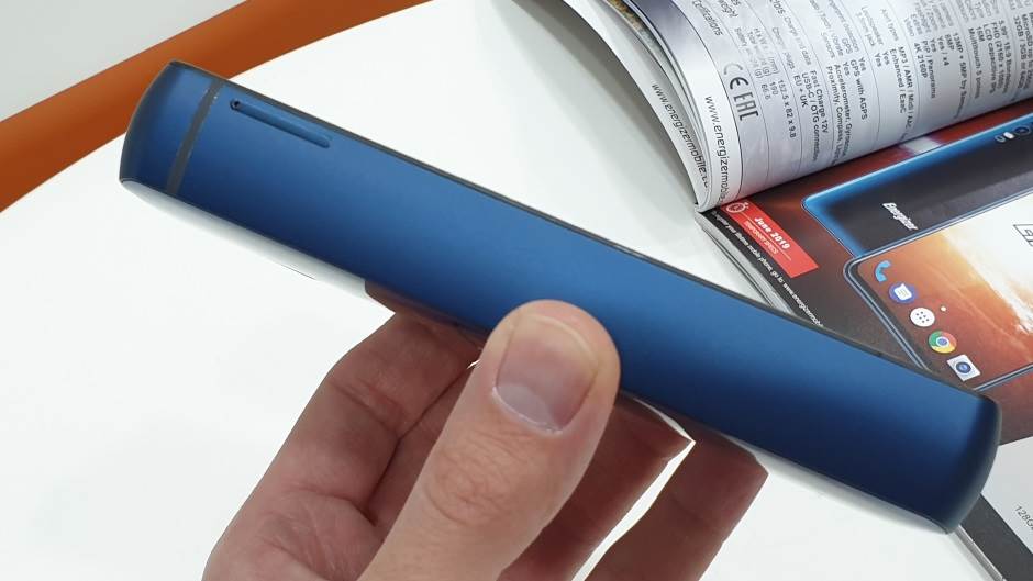 - MONDO portal / Marko Čavić    - MONDO portal / Marko Čavić