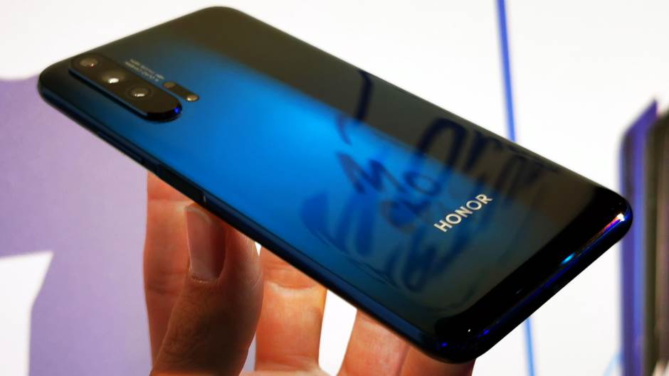   - MONDO / Marko Čavić 