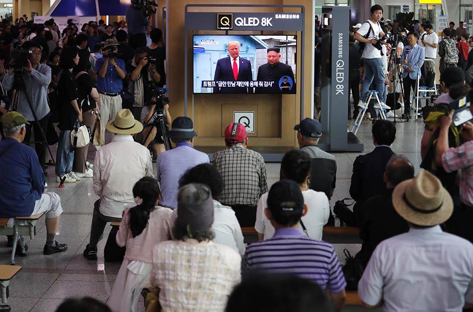 - Tanjug/AP Photo/Ahn Young-joon    - Tanjug/AP Photo/Ahn Young-joon