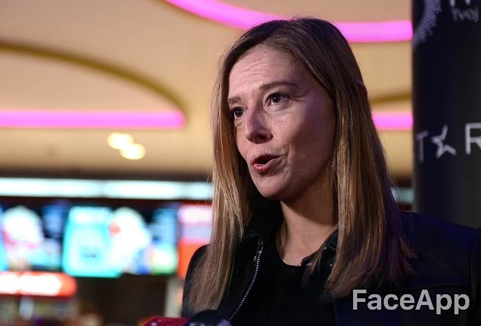 - MONDO/FaceApp    - MONDO/FaceApp