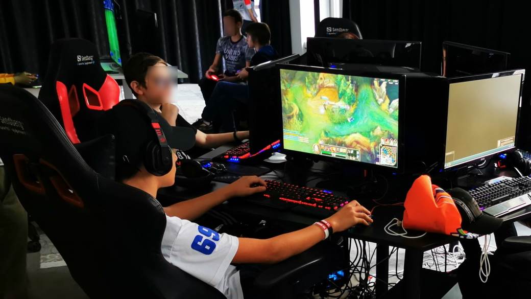   - MONDO / Marko Čavić 