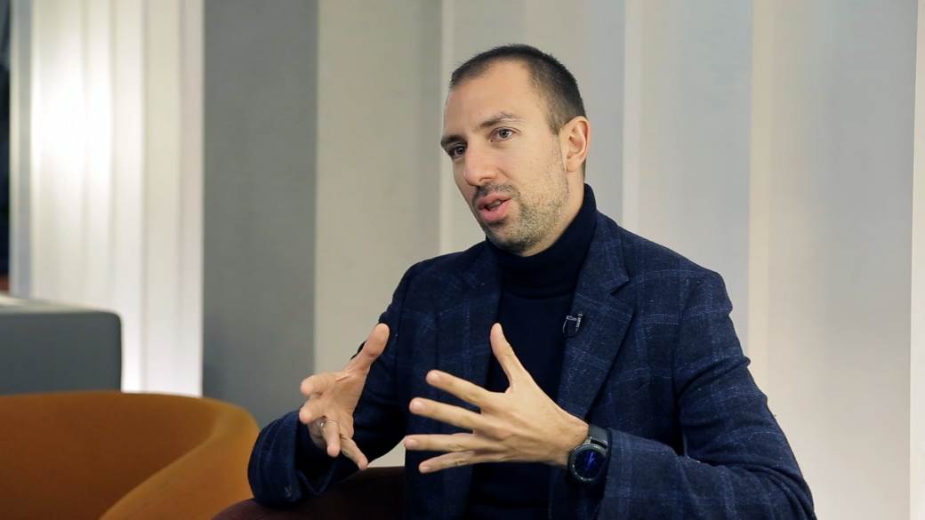   - MONDO / Matija Vukov 