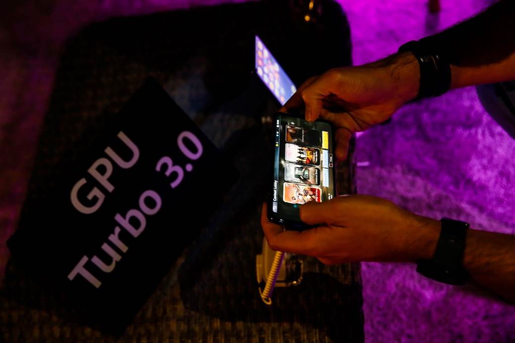 - MONDO / Huawei    - MONDO / Huawei
