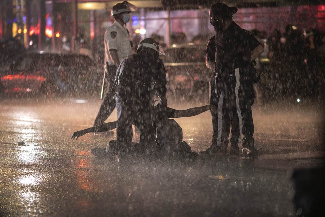   - Tanjug/AP Photo/Wong Maye-E 