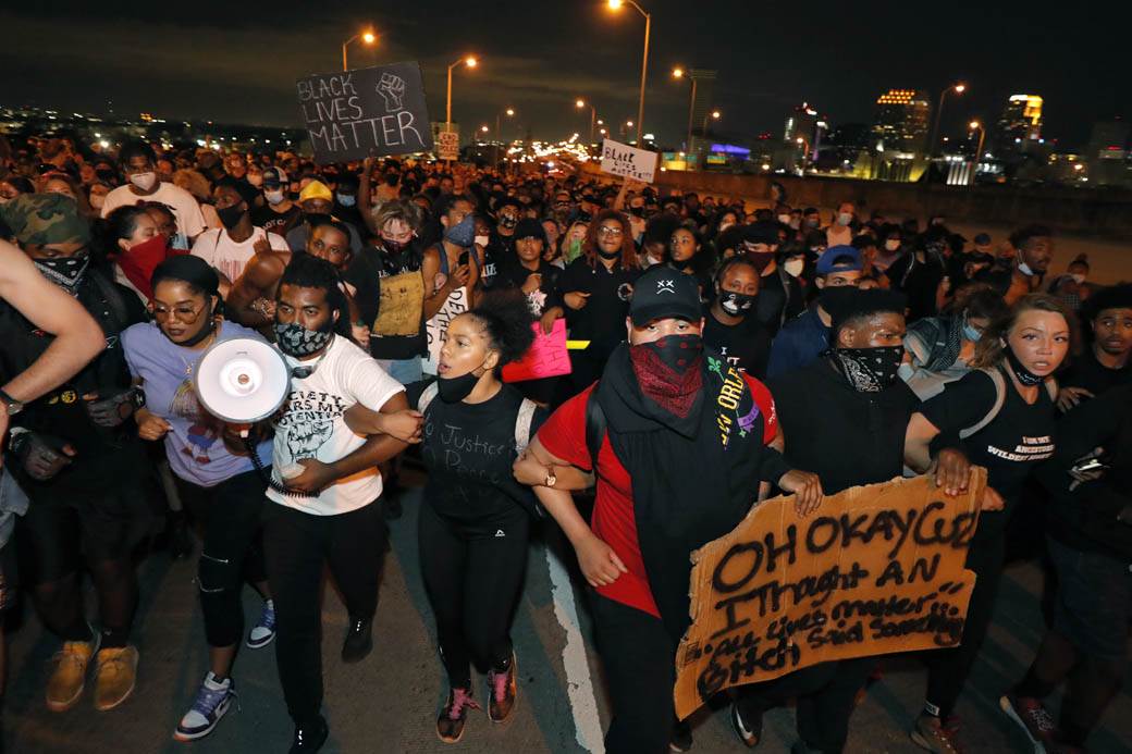   - Tanjug/AP Photo/Gerald Herbert 