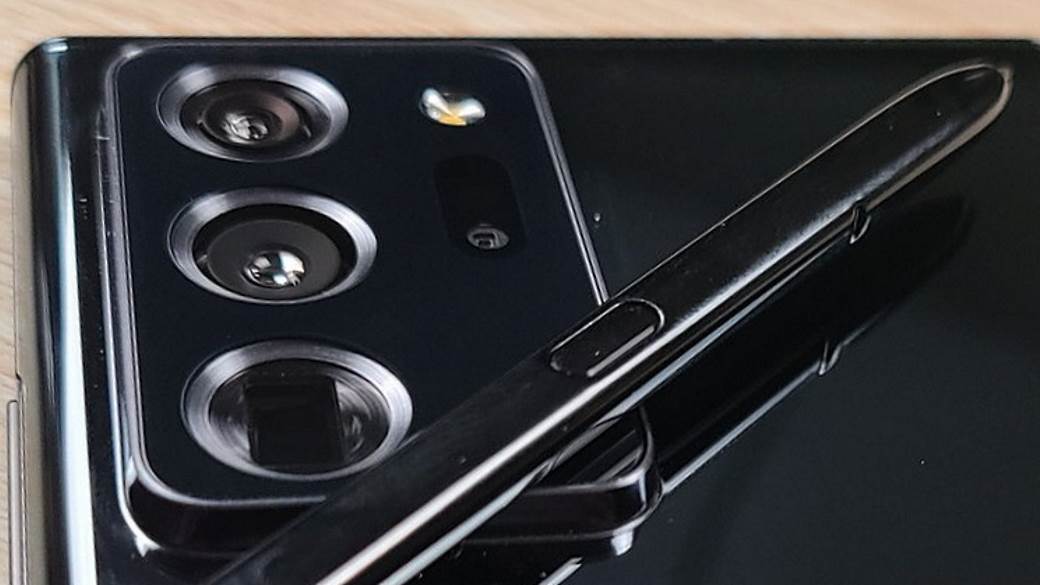   - MONDO / Twitter @jimmyispromo 