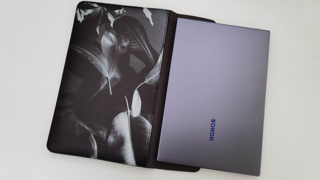   - MONDO / Marko Čavić 