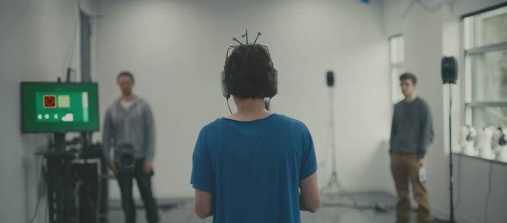   - VR trailers and clips 