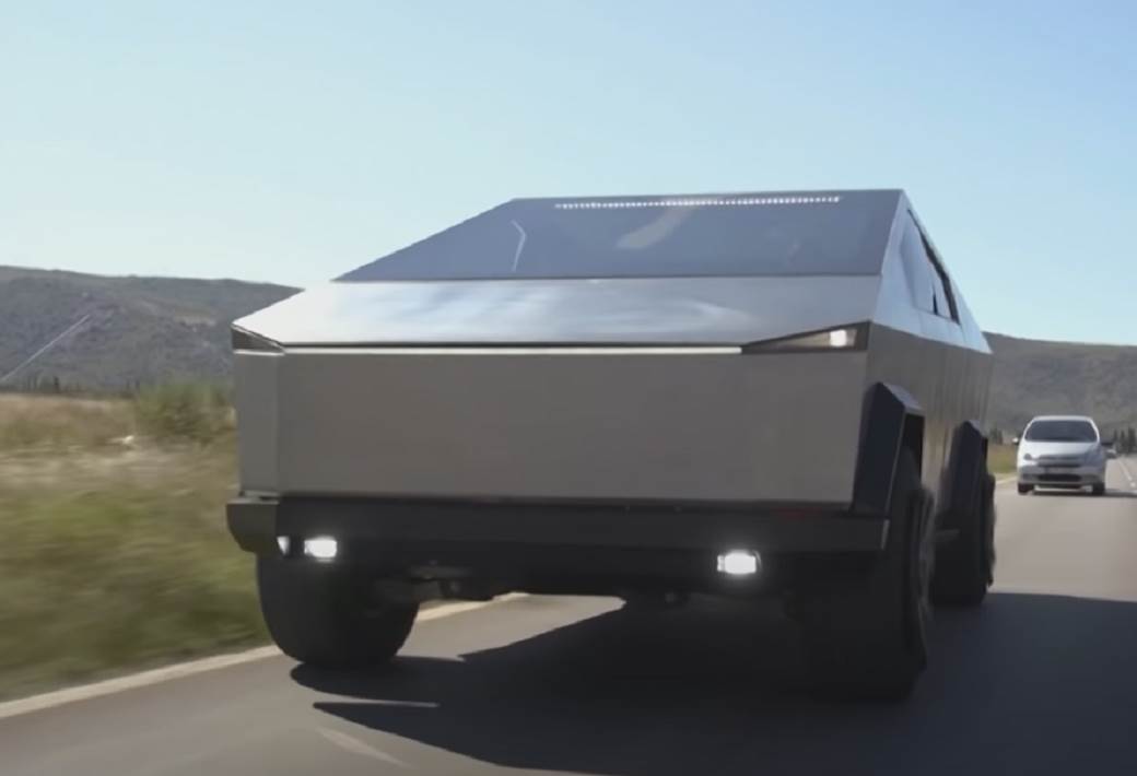   - Mondo / Global News 