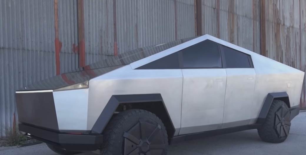   - Mondo / Global News 