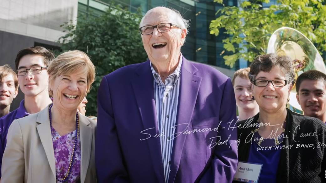   - MONDO / YouTube ScreenShot @Billgates 