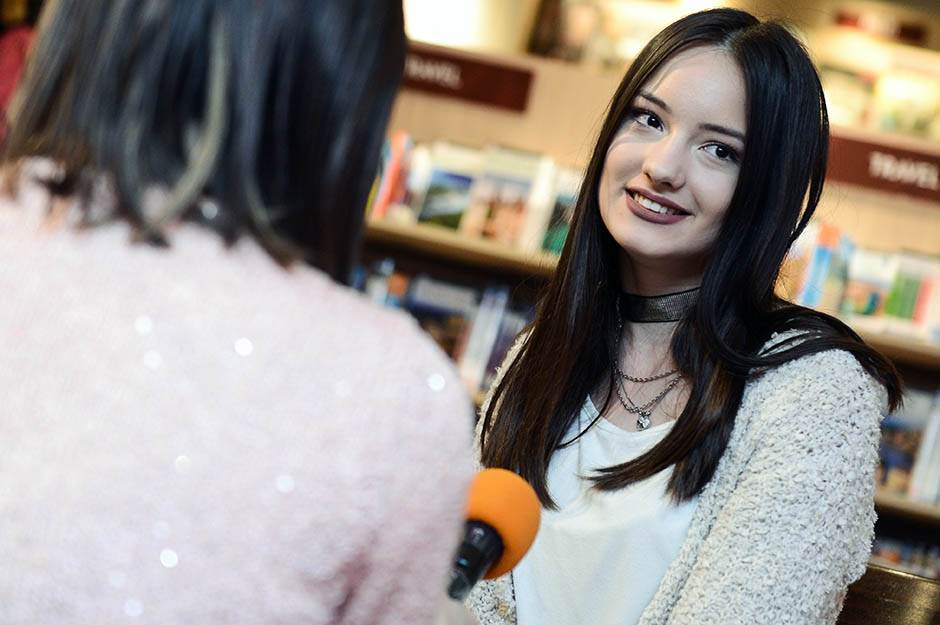   - Mondo/ Stefan Stojanović 