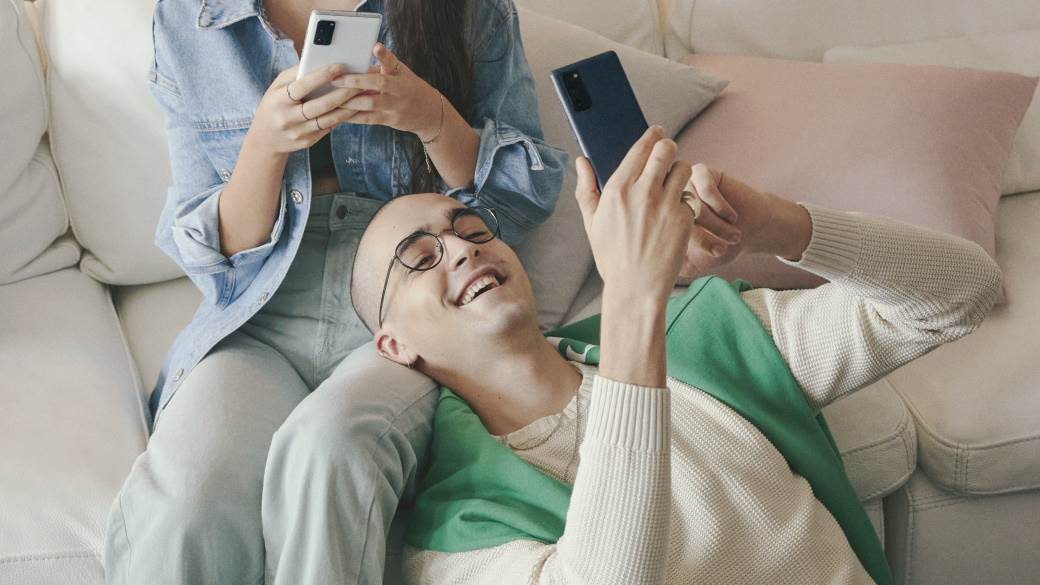 - MONDO / Samsung    - MONDO / Samsung