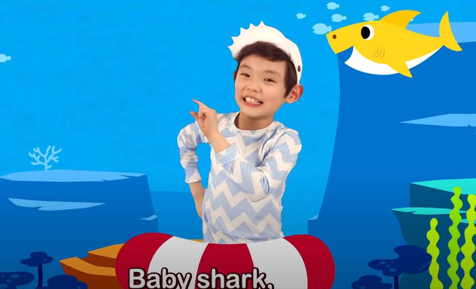   - Mondo / Pinkfong! Kids' Songs & Stories 