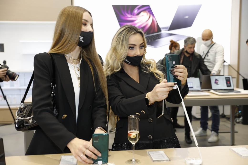   - MONDO/Uroš Arsić 