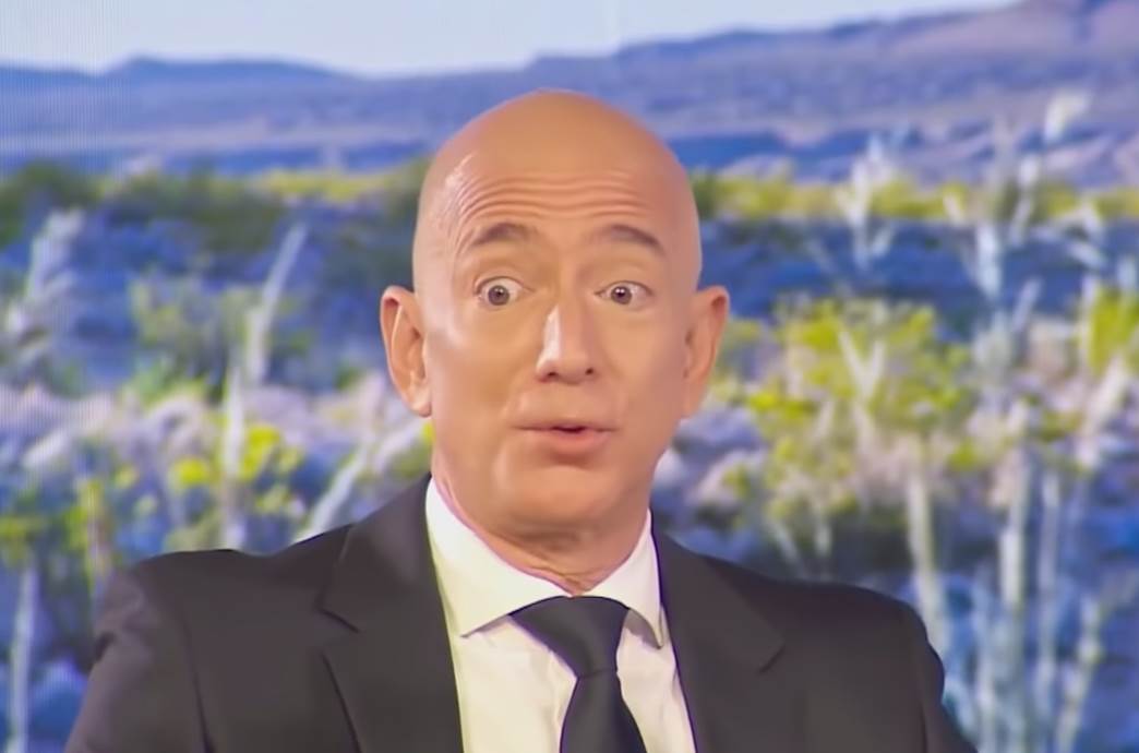   - Mondo / YouTube/ Printscreen/  Mr. Luxury 