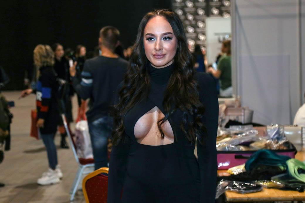 - MONDO/Stefan Stojanović    - MONDO/Stefan Stojanović