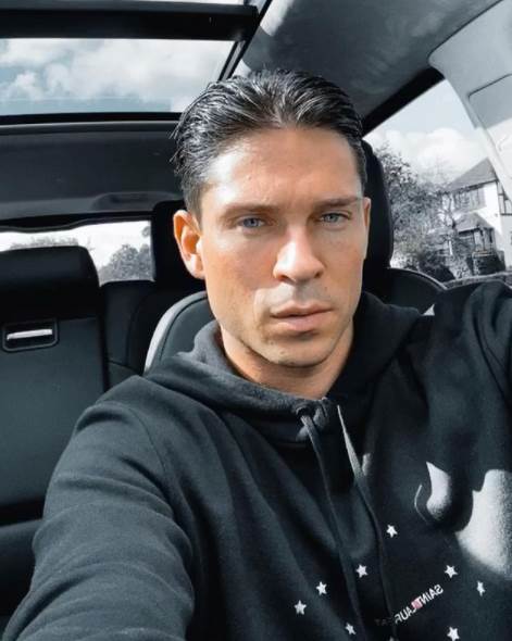   - Instagram / Pritnscreen / joeyessex 