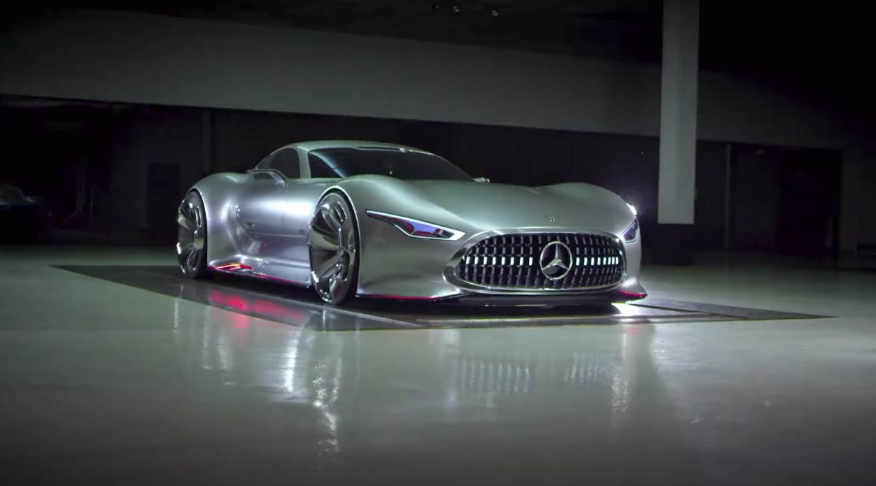   - YouTube / Printscreen/ Mercedes-Benz USA 