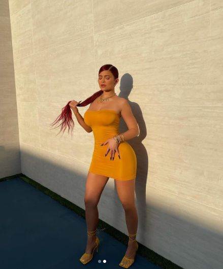   - Instagram/screenshot/kyliejenner 