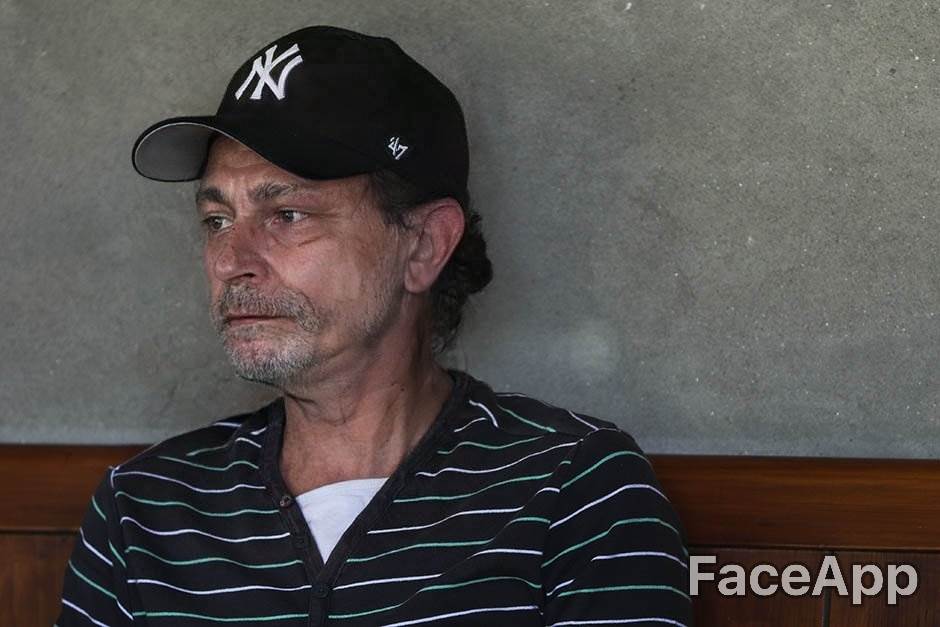 - MONDO/FaceApp    - MONDO/FaceApp