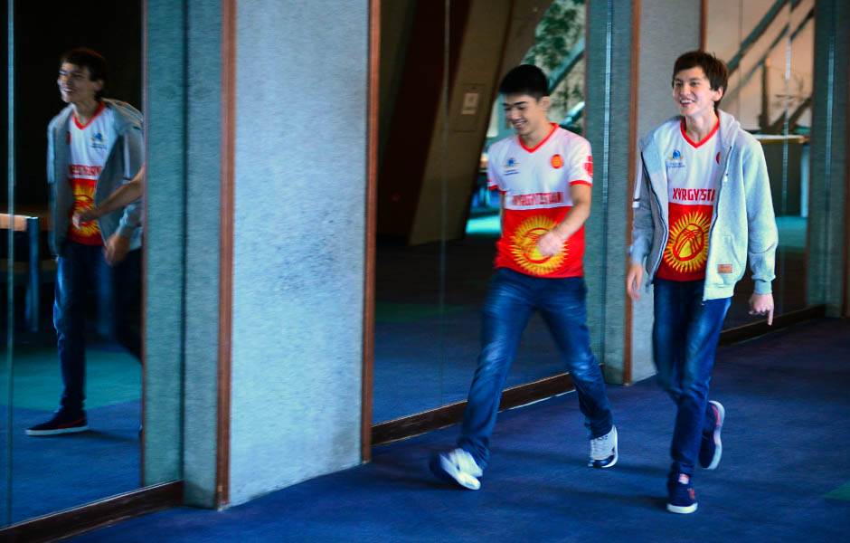 - Mondo/ Stefan Stojanović    - Mondo/ Stefan Stojanović