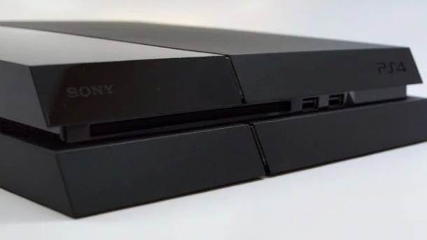  Sony PlayStation 4. 