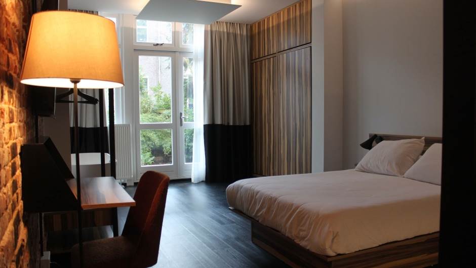 - Arcade Hotel.    - Arcade Hotel.