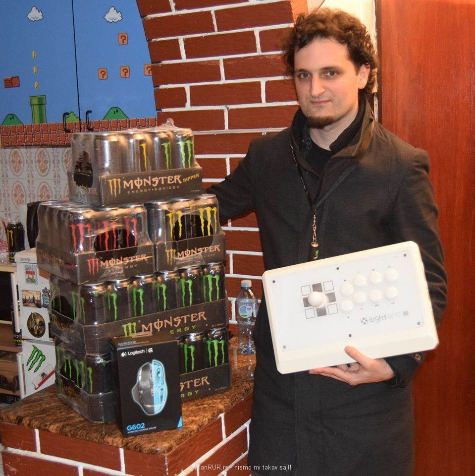 - KlanRUR/Play! Zine.    - KlanRUR/Play! Zine.