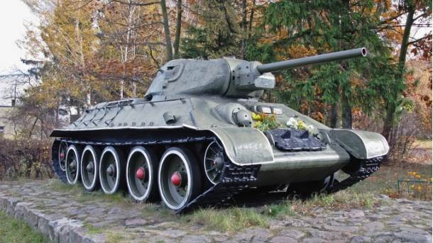  tenk t-34 oklopno vozilo 