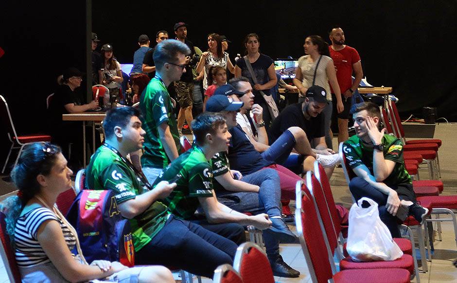 - MONDO/Goran Sivački    - MONDO/Goran Sivački