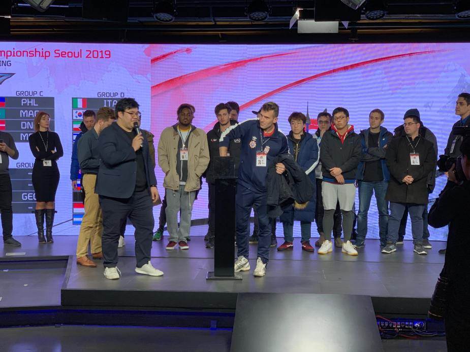 - MONDO / KlanRUR    - MONDO / KlanRUR