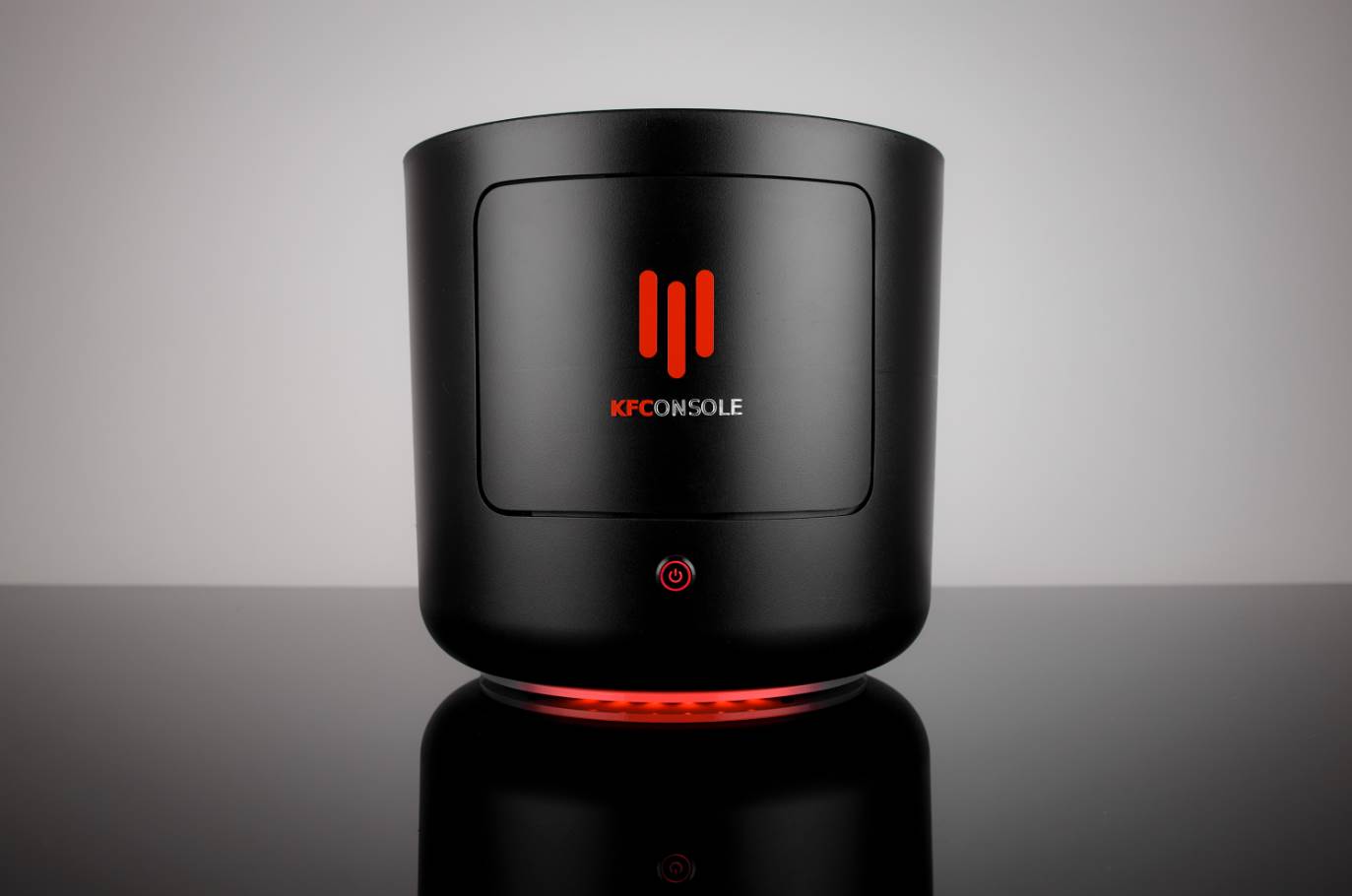   - Mondo / Twitter/ printscreen/ kfcgaming 