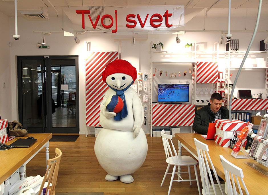   - Mondo/ Goran Sivački 