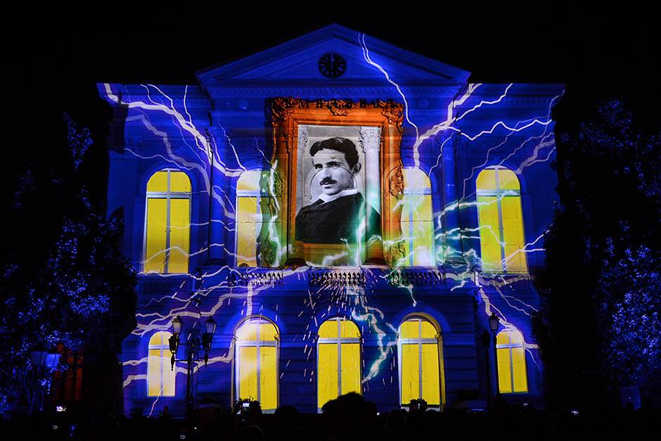 - Mondo/ Stefan Stojanović    - Mondo/ Stefan Stojanović