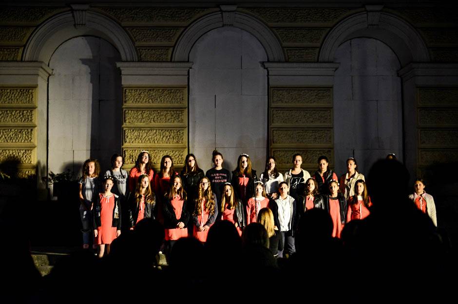 - Mondo/ Stefan Stojanović    - Mondo/ Stefan Stojanović