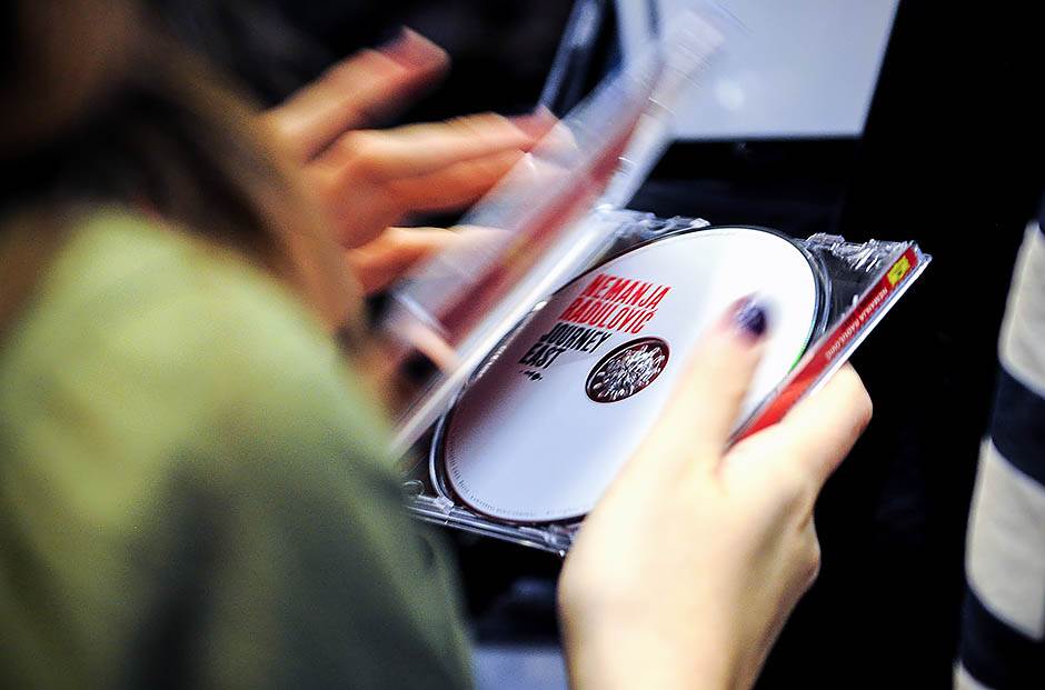   - Mondo/ Stefan Stojanović 