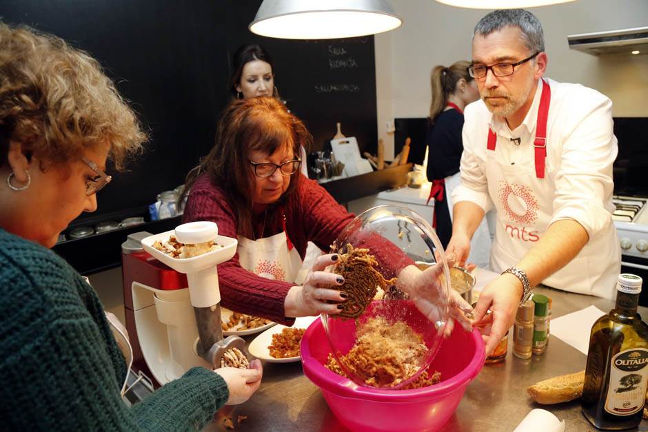   - MONDO/Goran Sivački 