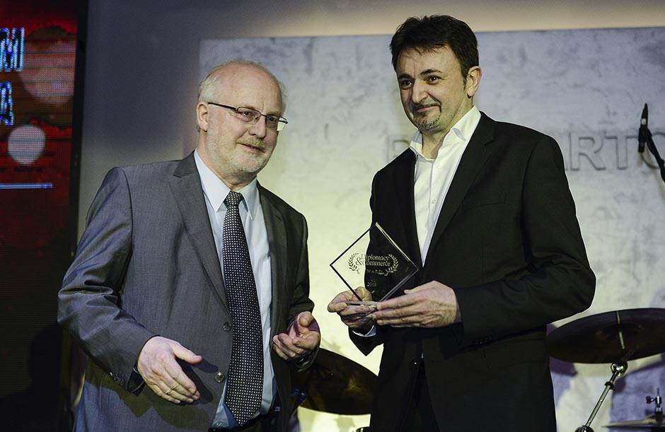   - MONDO/Stefan Stojanović 