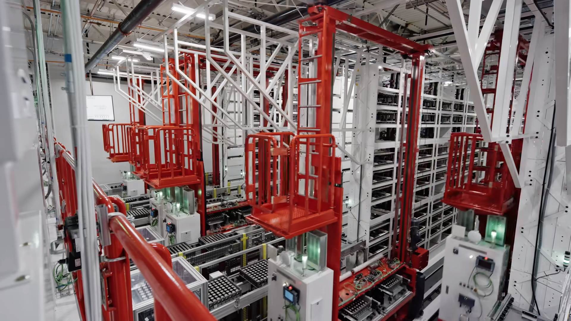   - YouTube/ Printscreen/ Tesla 