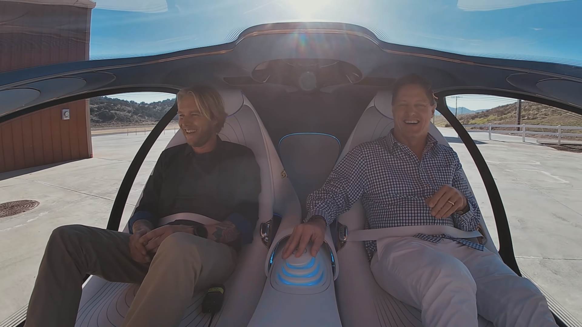   - YouTube/ Printscreen/  Mercedes-Benz 