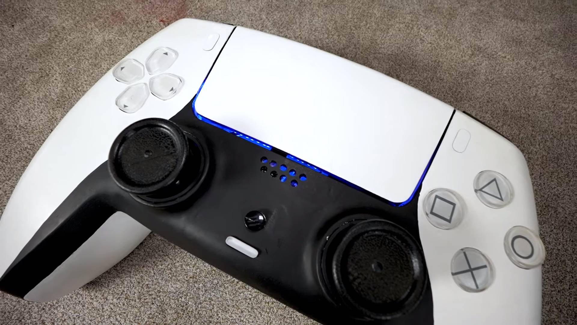   - YouTube/ Printscreen/ ZHC 