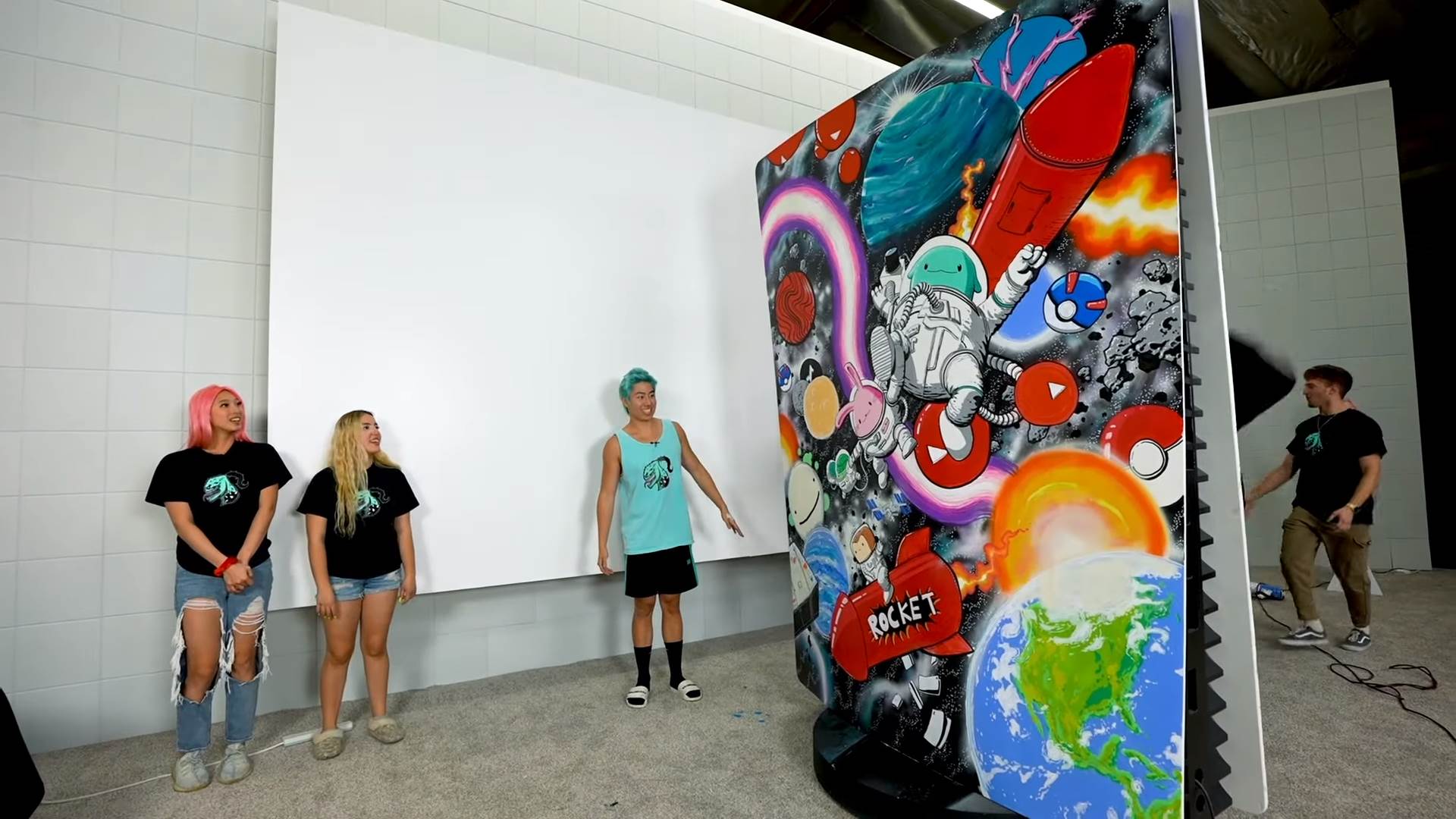   - YouTube/ Printscreen/ ZHC 