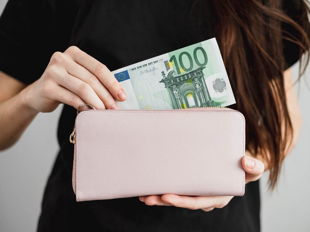 PLATNE KARTICE I PIN KOD IDU U PROŠLOST: Novi sistem provere stanja i ...