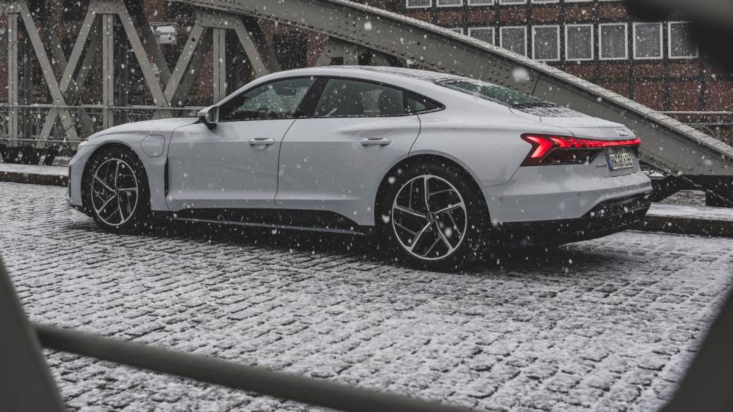Audi.jpg   Audi.jpg