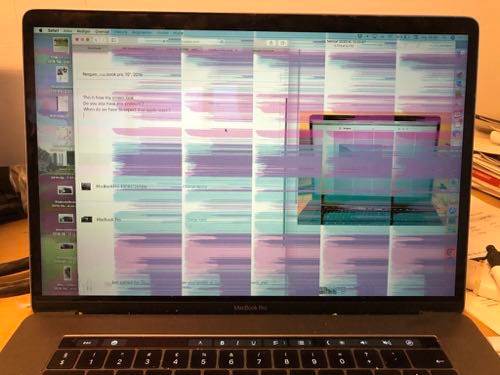  MacBook Pro problem sa ekranom 