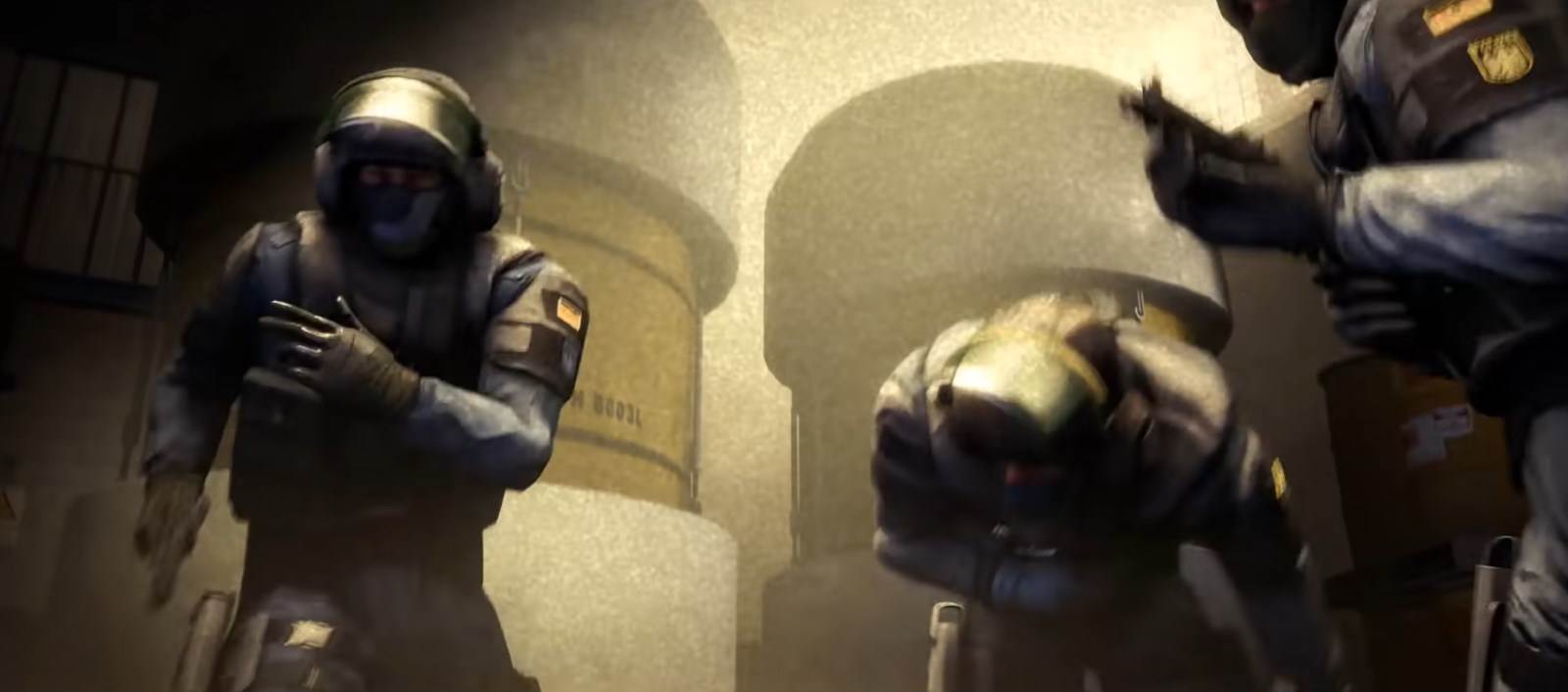   - SmartLife / YouTube / Valve 